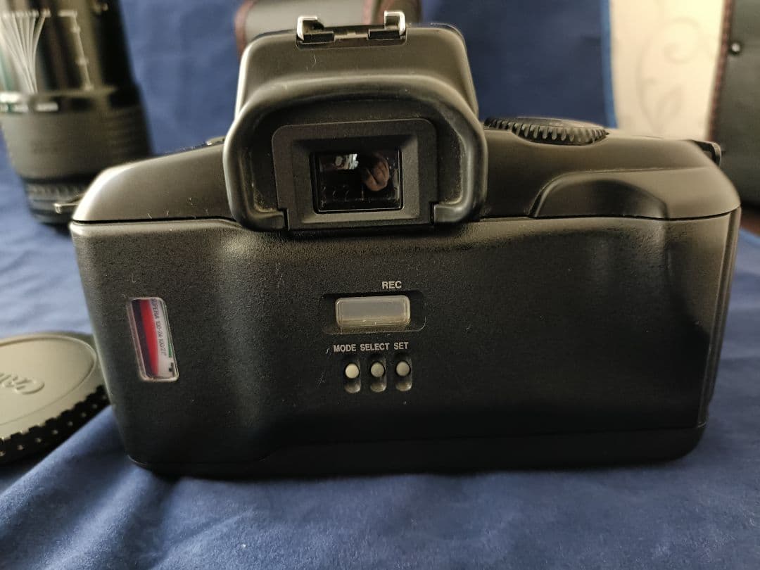 Canon EOS750QD　アナログカメラ　フィルム式 EOSE