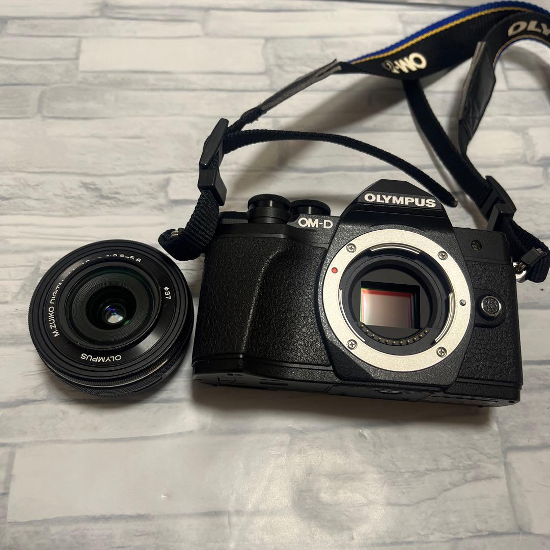 OLYMPUS OM-D E-M10 MarkⅢ オリンパス
