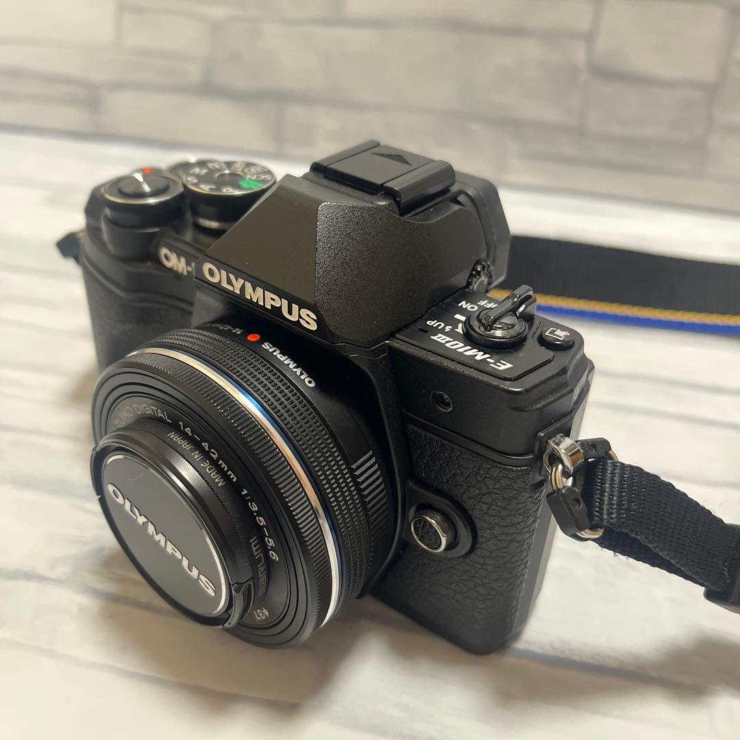 OLYMPUS OM-D E-M10 MarkⅢ オリンパス
