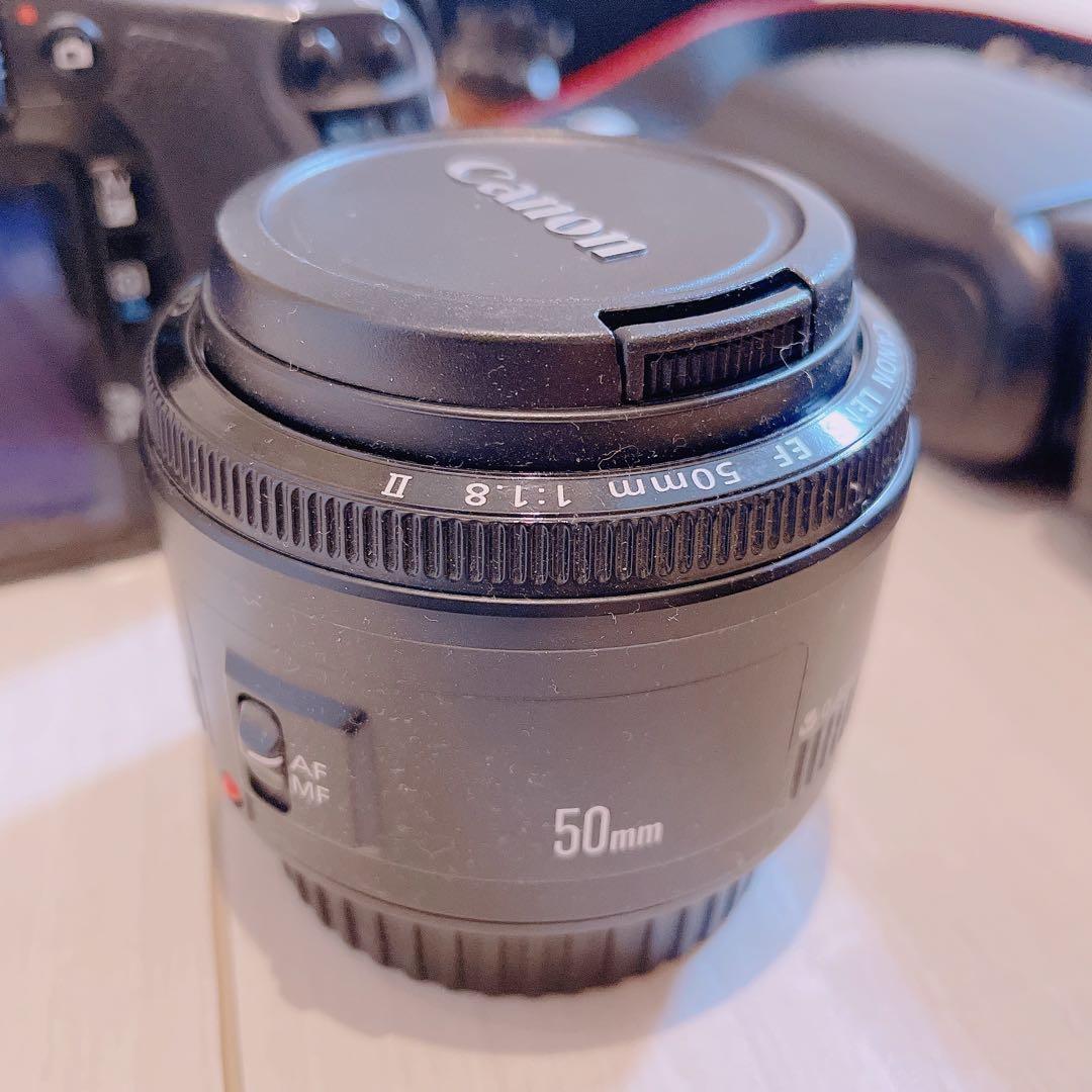 Canon EOS Kiss X4＋50mm単焦点＋ストロボ＋バッグ美品 動確済