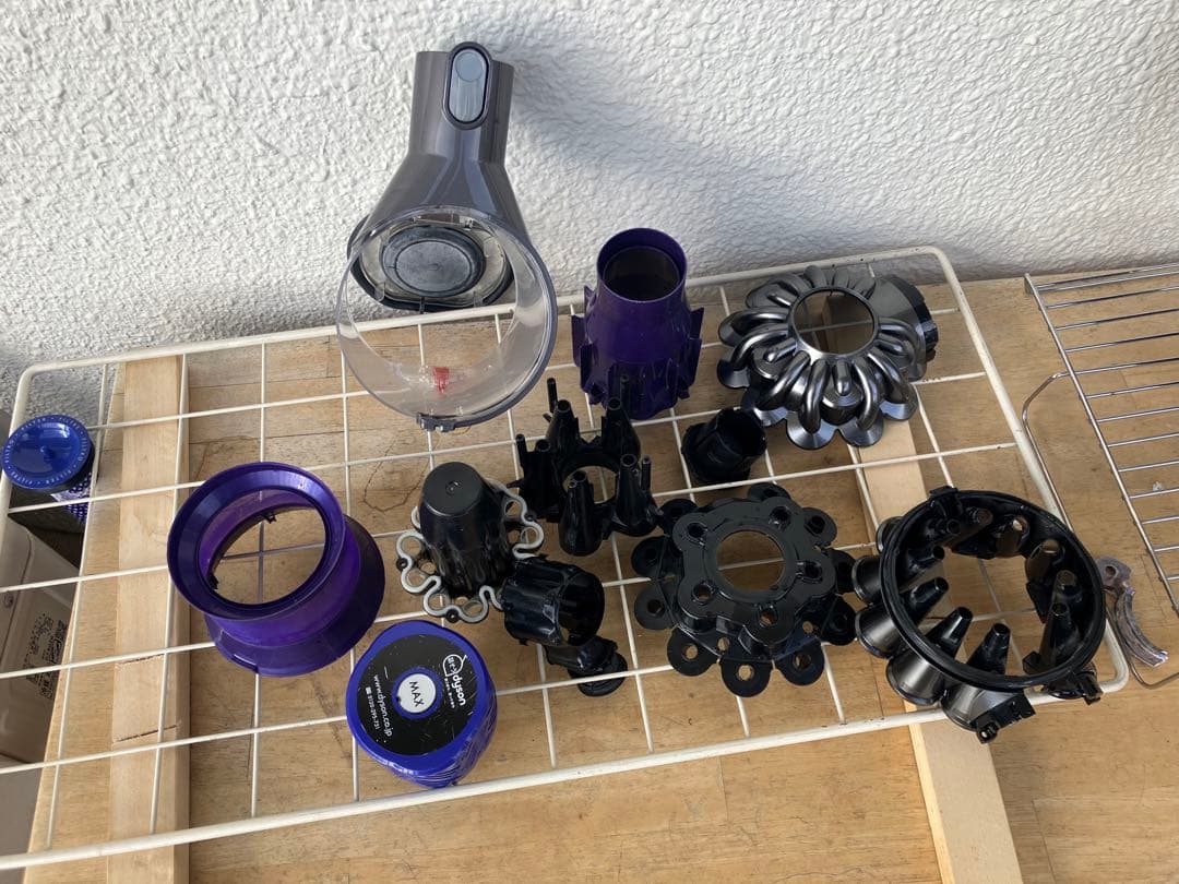 ダイソン 掃除機 コードレス スティッククリーナー V6 分解清掃済み