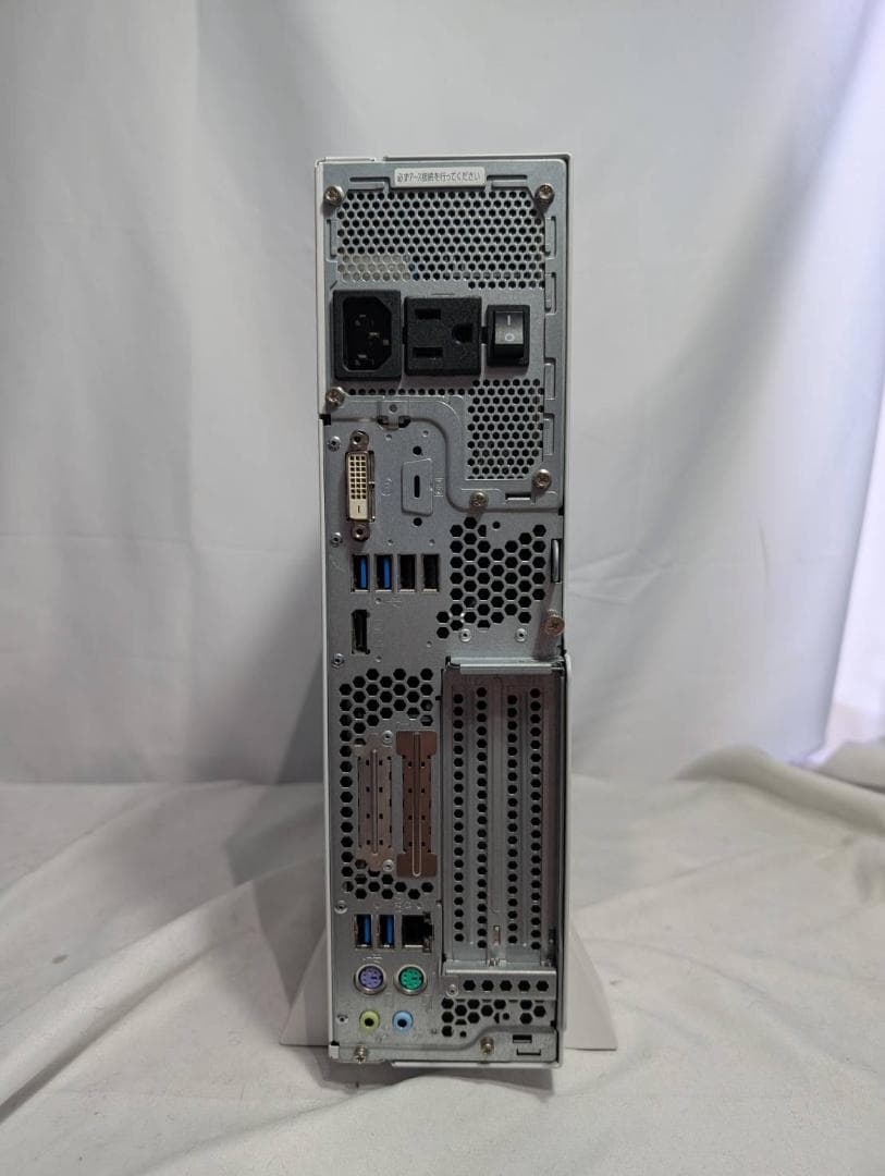 ☆高性能☆ 富士通 第9世代 i7-9700 メモリ16GB 高速SSD搭載