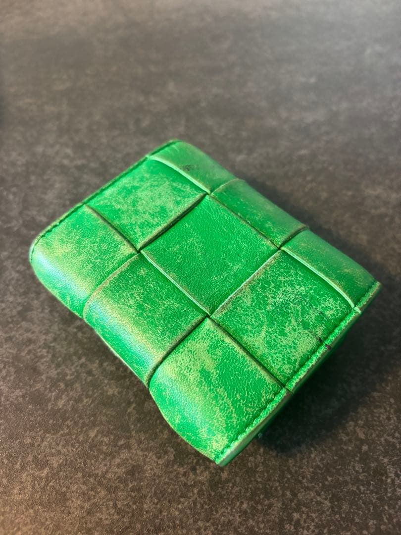 ボッテガ　三つ折り財布