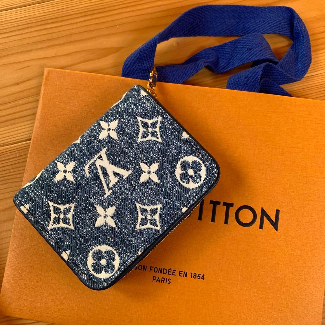 未使用　LOUIS VUITTON ジッピー・パース　M81185