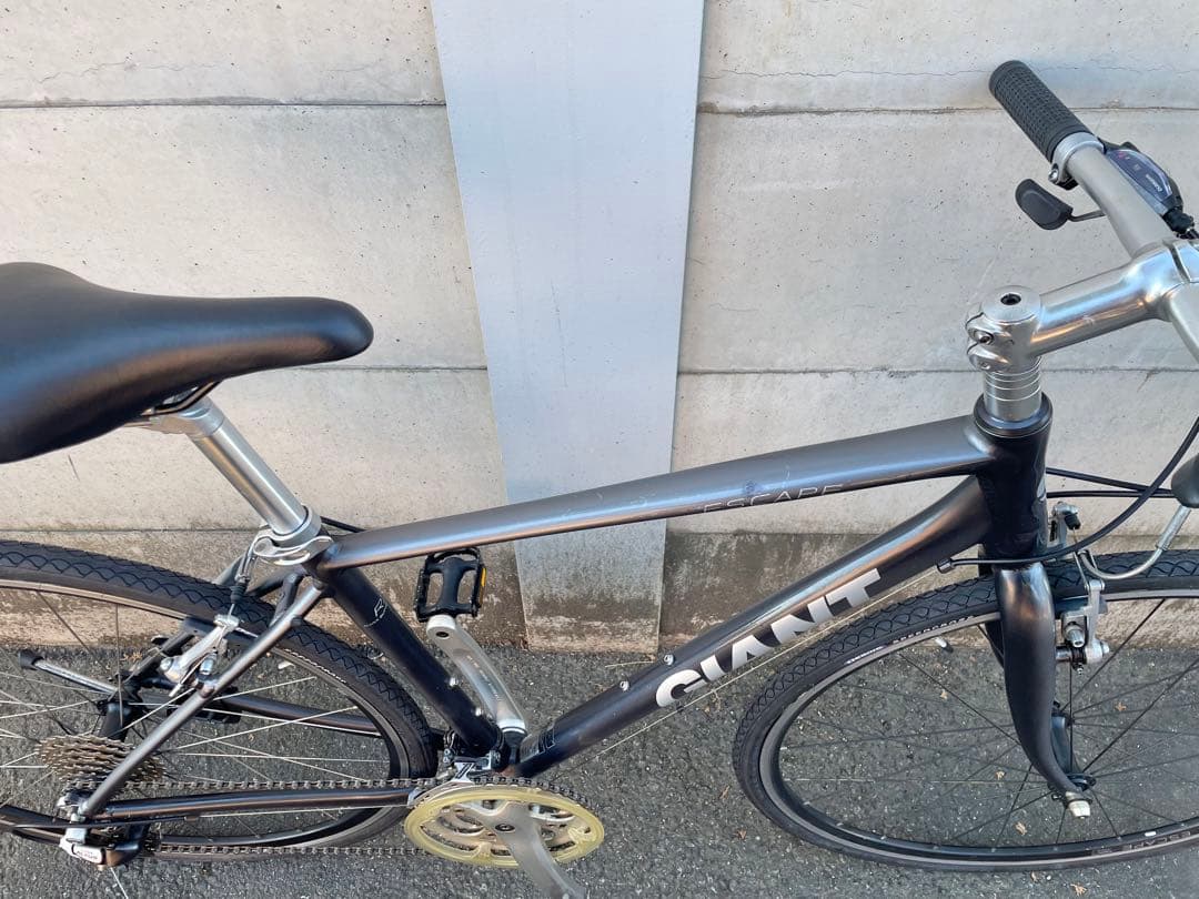 【訳あり美品】GIANT ESCAPE R3 24速　クロスバイク　CT465