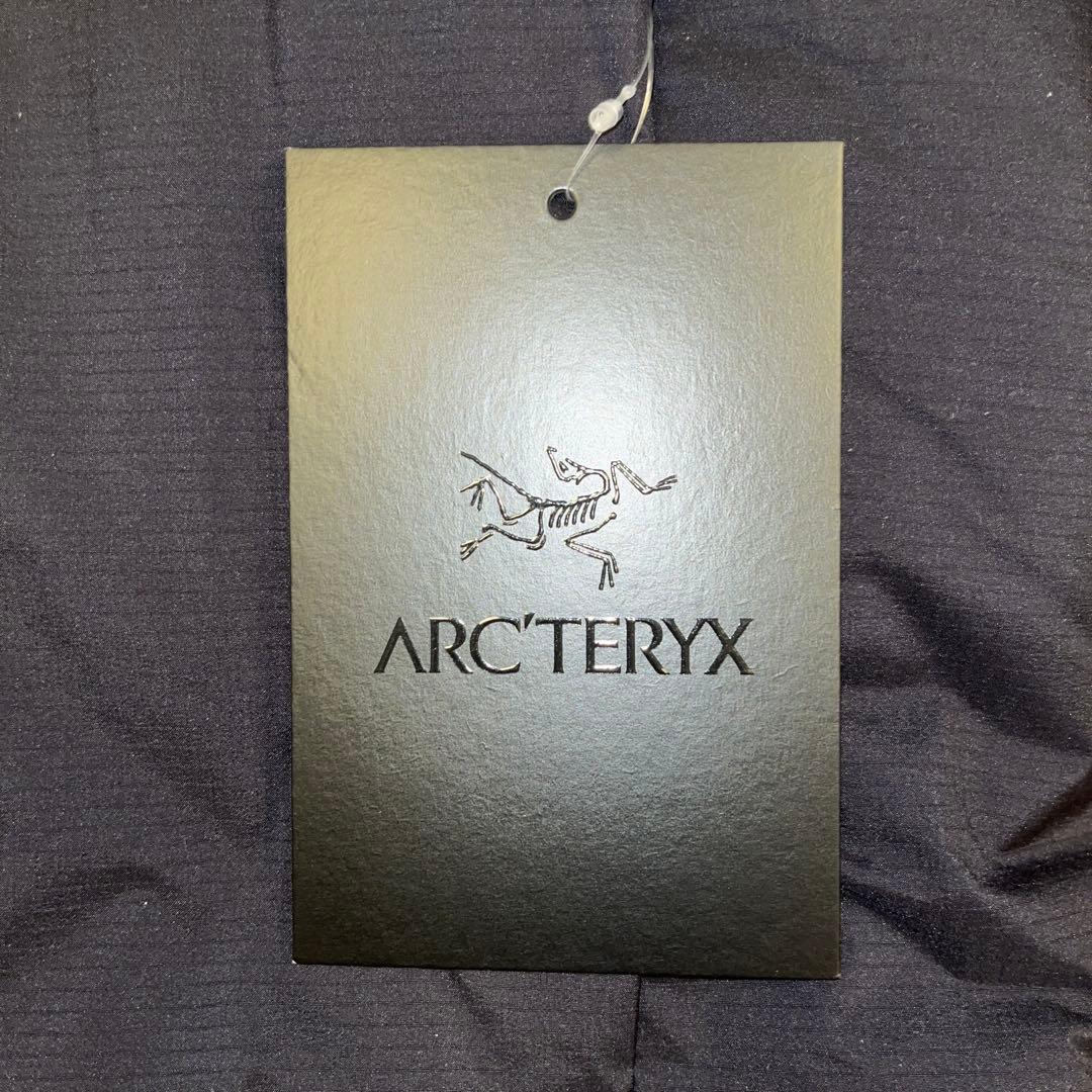 【新品未使用】アークテリクス アトムヘビーウェイト フーデイ サイズM 黒