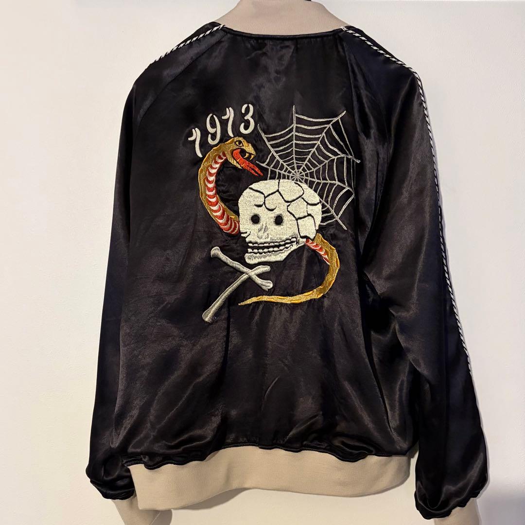 専用　　Schott スカル刺繍 ブラックサテンジャケット M