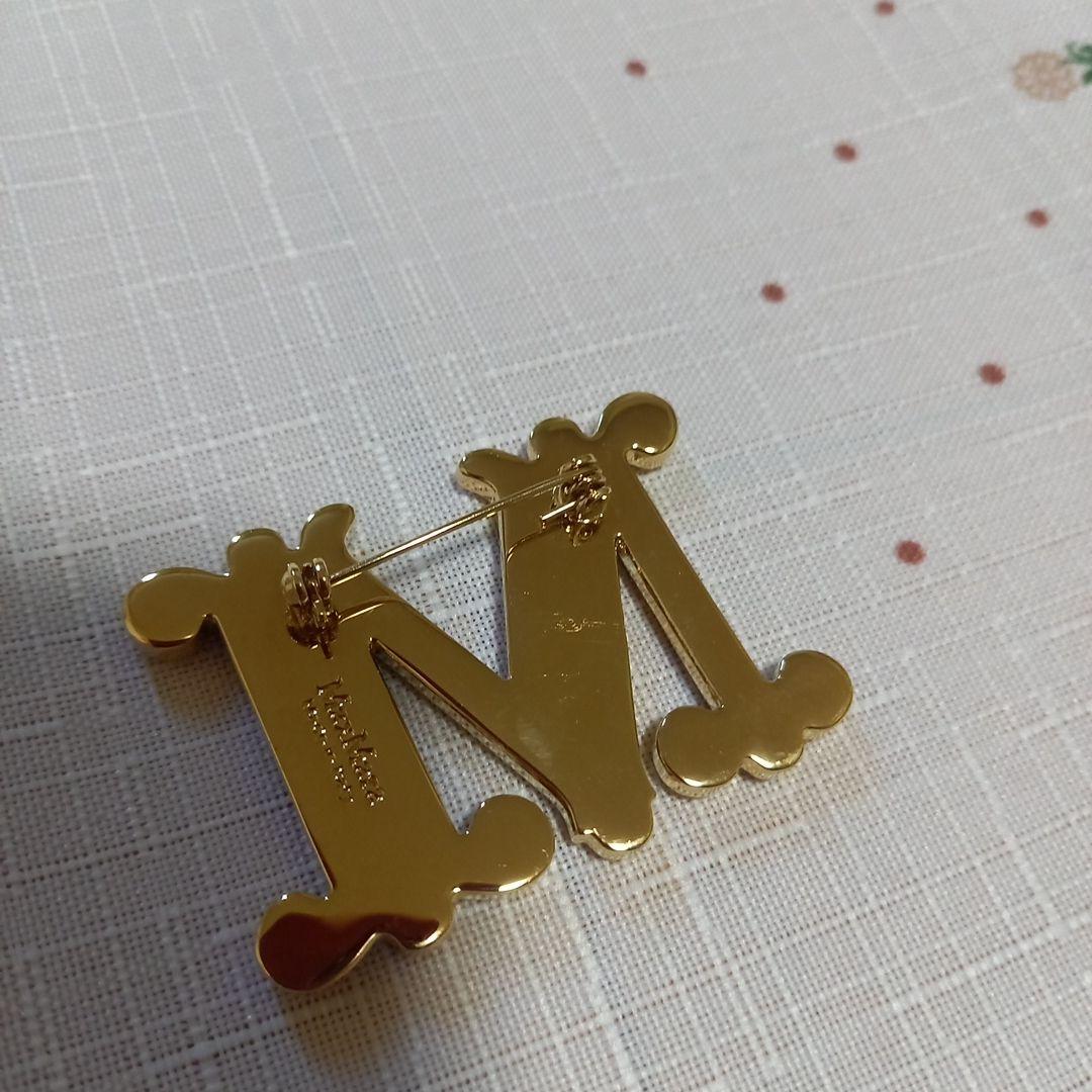 maさま専用　Max Mara　ブローチ　レッド