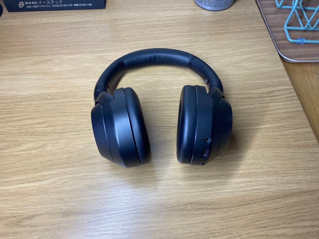 ブラック ワイヤレスヘッドホンソニーWH-ULT900n