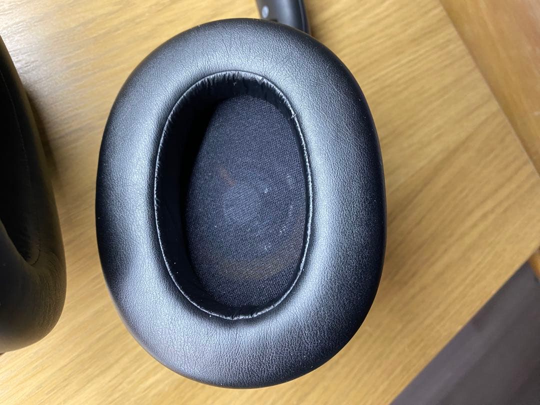 ブラック ワイヤレスヘッドホンソニーWH-ULT900n