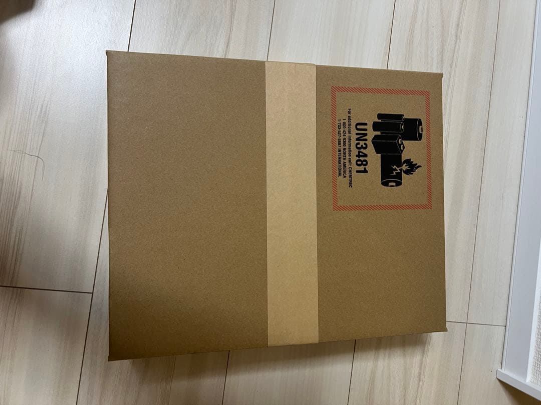 AirPods Max シルバー 本体 スマートケース付き　未使用未開封