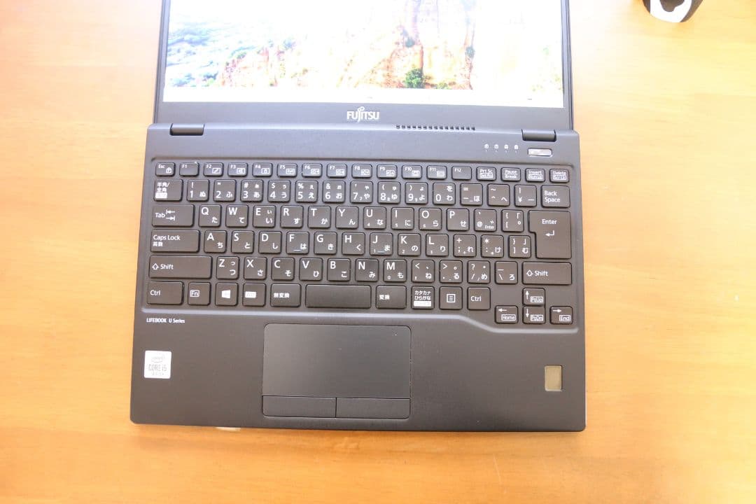FUJITSU U9310/E 第10世代 core i5 256GB 04