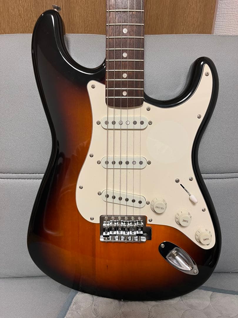 ギター Squier FSR Affinity Stratocaster 2ts