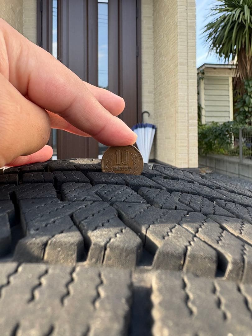  X1e84vl18スタッドレス BRIDGESTONE225/50R17