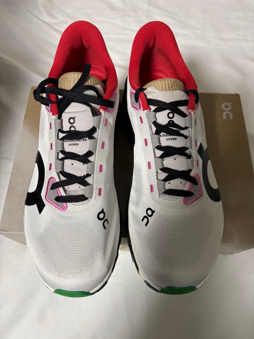 未使用on スニーカー　クラウドモンスターハイパー 26.5cm