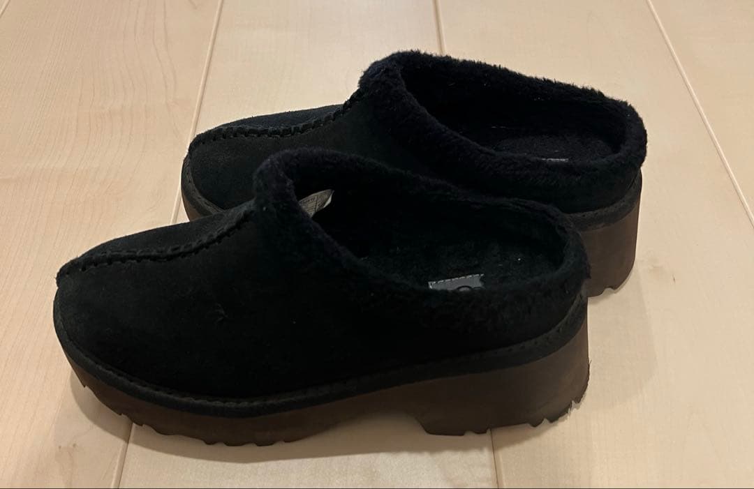 UGG　コージークロッグスリッポン ブラック　23