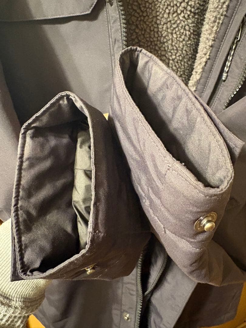 Patagonia isthmus parka Mサイズ　ブラック