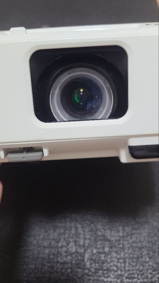 EPSON EB-W05 プロジェクター本体　無線LANユニット付き