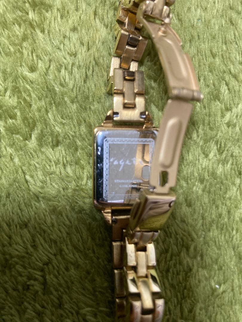 【美品】ゴールド 長方形ケース レディース時計　agete (アガット)美品