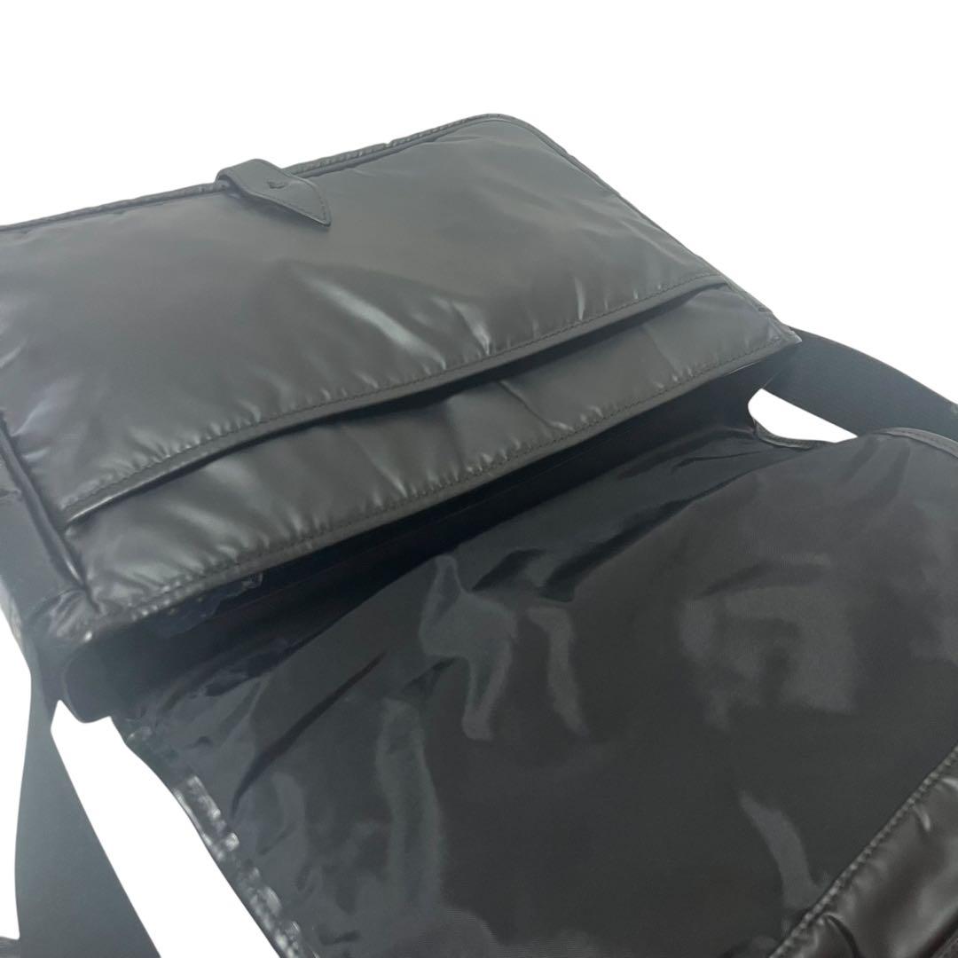 HUNTINGWORLD バチュークロス ショルダーバッグ ブラッククロスボディ