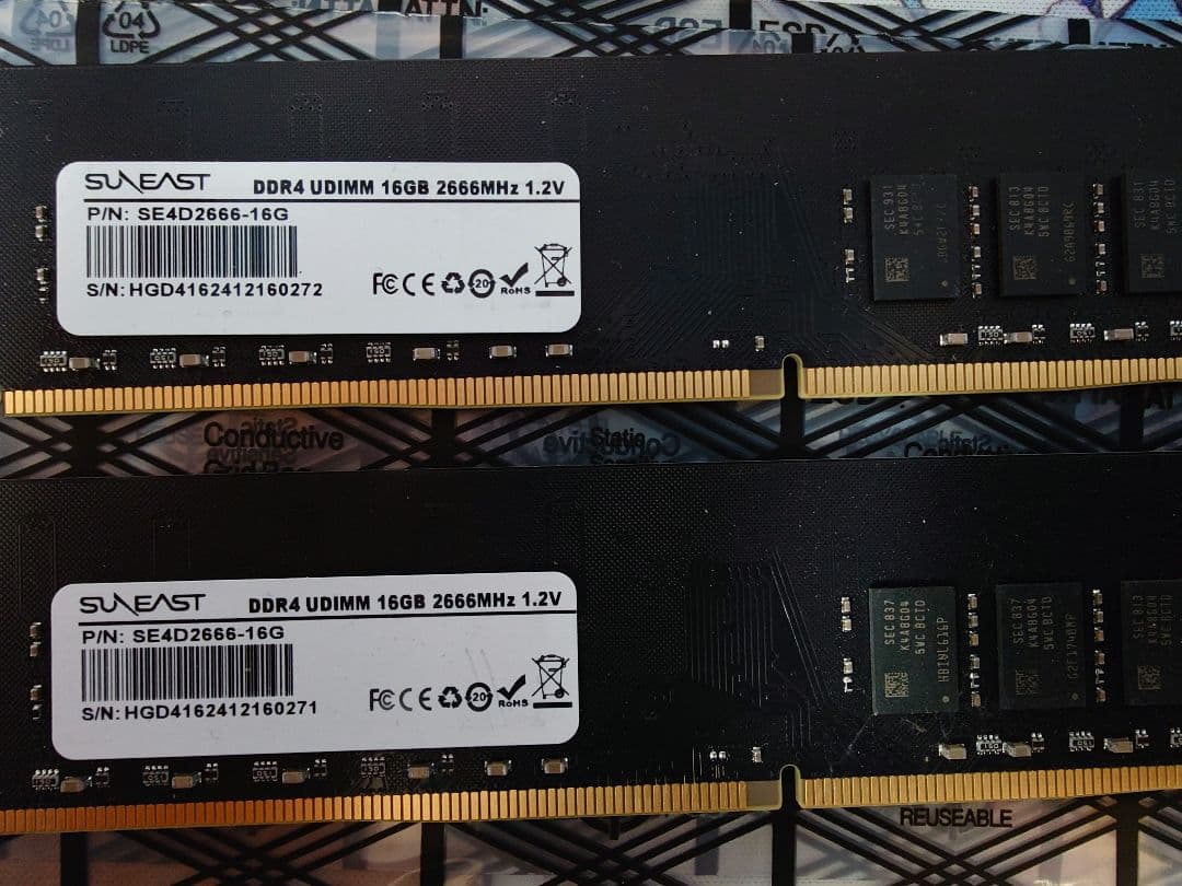 SUNEAST DDR4 2666MHz メモリ　32GB(16GBx2)