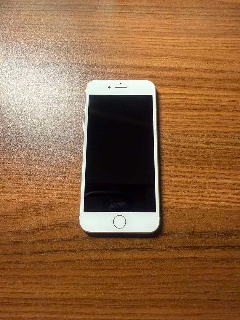 iPhone 8 ホワイト 64GB