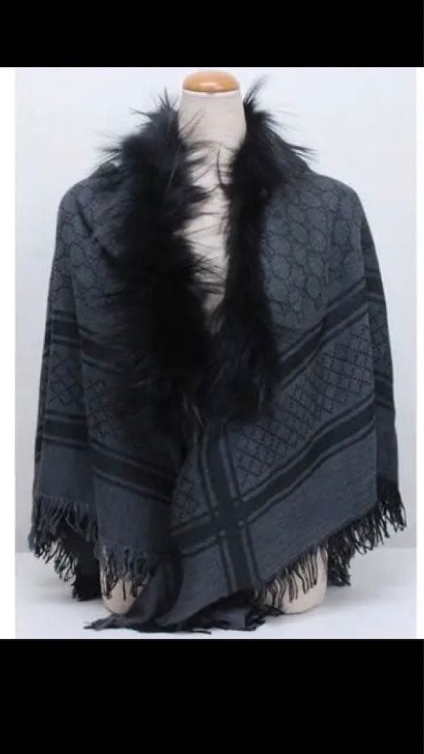 GUCCIファー付きストール