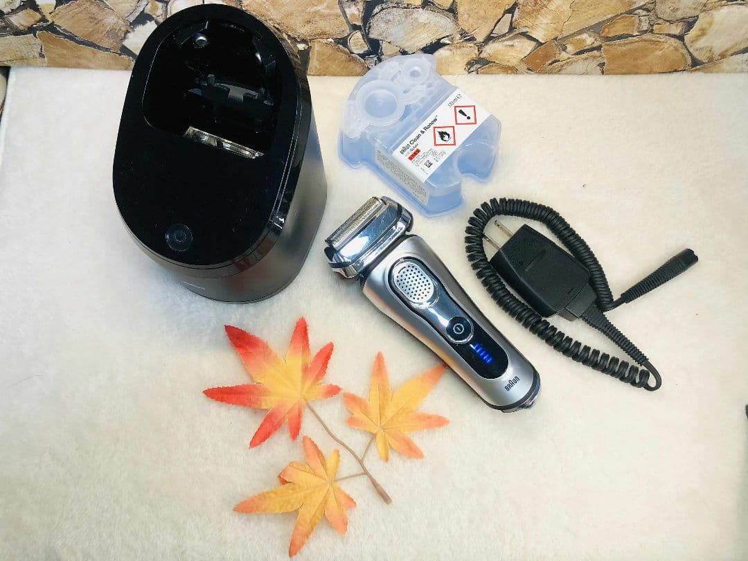 【美品】Braun Series 9 9090ccメンズ電気シェーバー
