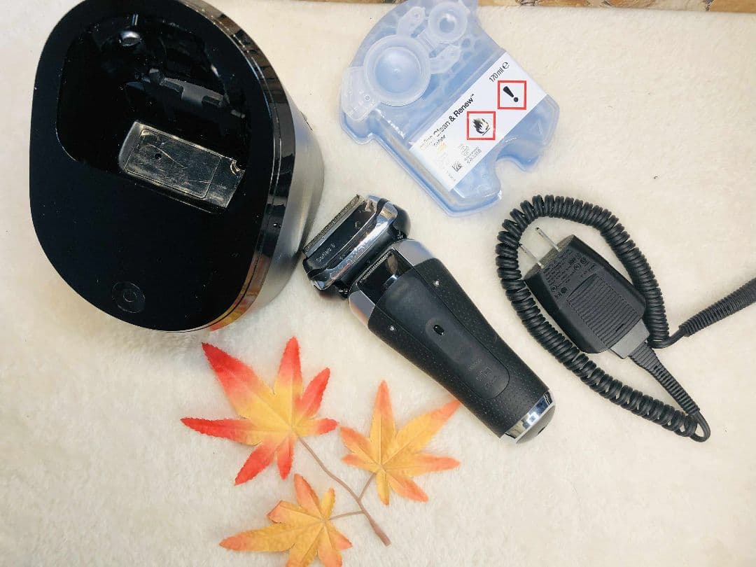 【美品】Braun Series 9 9090ccメンズ電気シェーバー