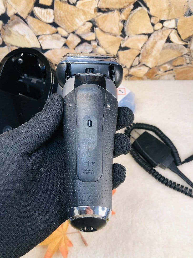 【美品】Braun Series 9 9090ccメンズ電気シェーバー