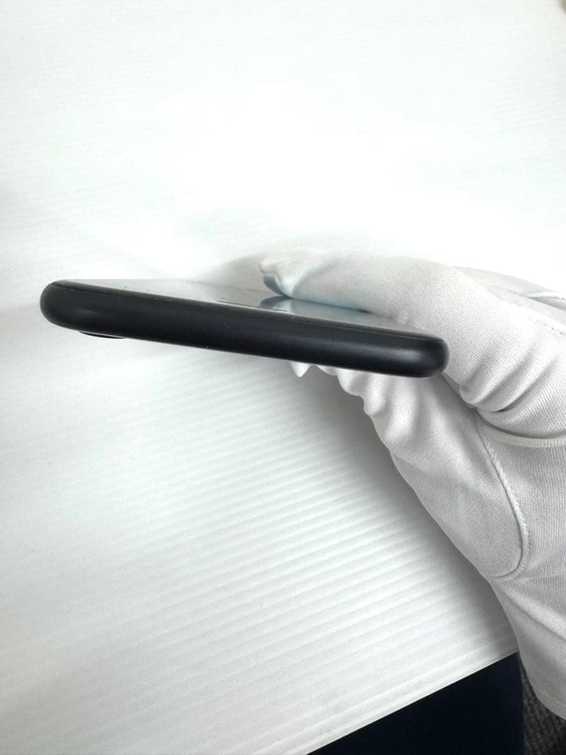 iPhone SE 第2世代 ブラック SIMフリー 128GB