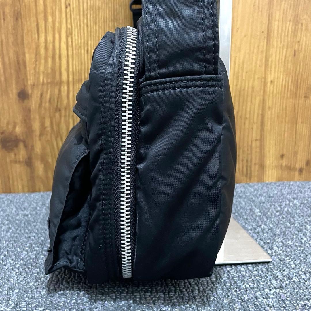 美品 廃盤品✨ PORTER タンカー ２層 ブラック ショルダーバッグ