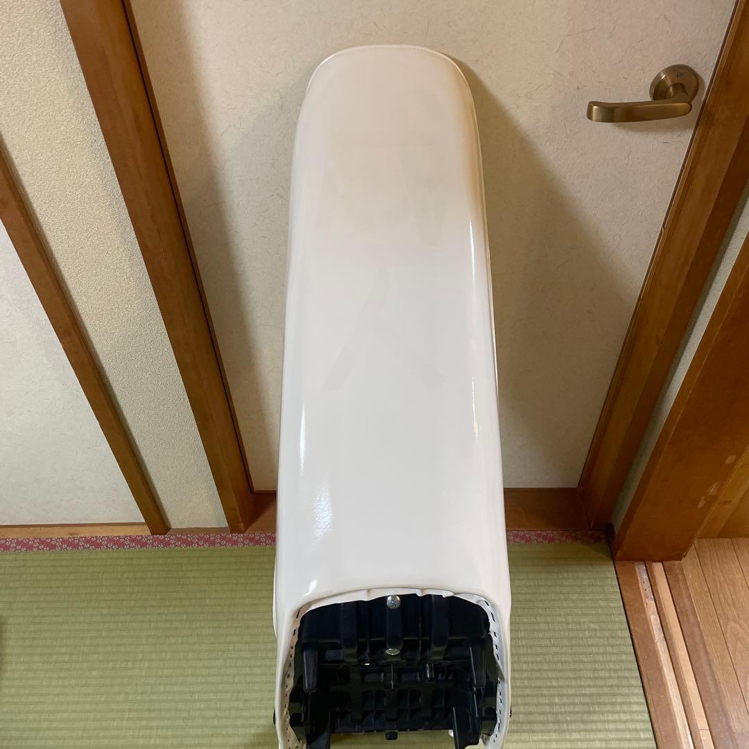 xjr400前期３段シート　白エナ/三段シート