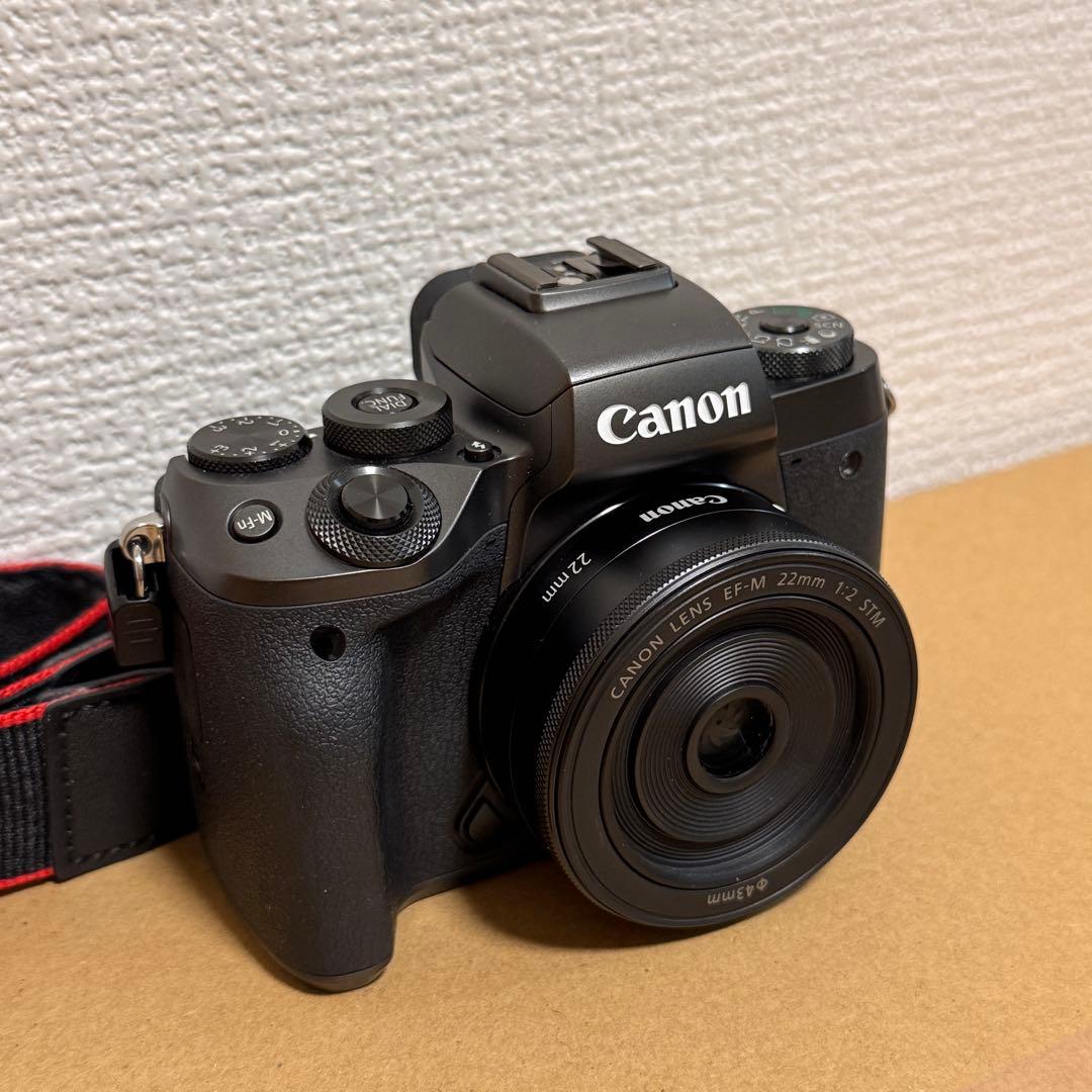 美品　Canon EOS M5 + EF-M22mm F2 STM セット