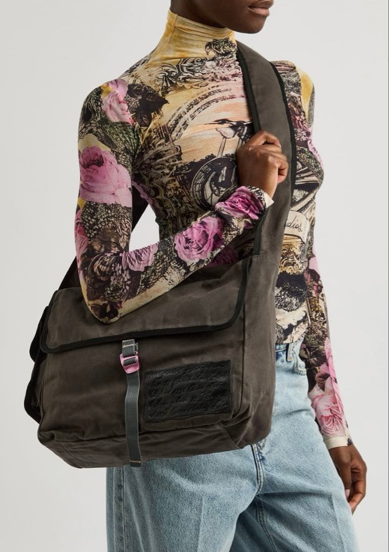 【美品】ショルダー（メッセンジャー）バッグ 【Acne Studios】