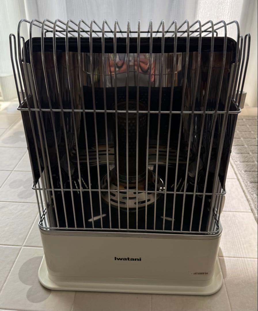 Iwatani カセットガスストーブデカ暖ホワイト