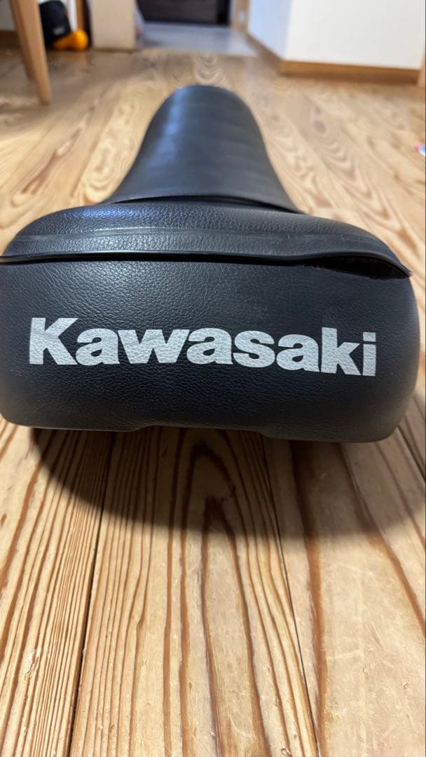 Kawasaki 250TR純正シート