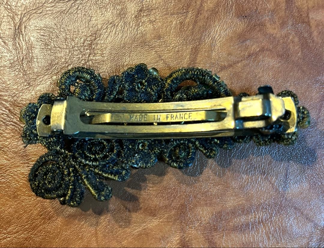 【美品】ミハエルネグリン 立体薔薇付きレースバレッタ