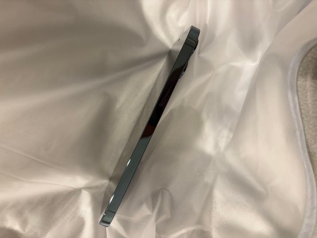 iPhone 12 Promaxパシフィックブルー 128GB