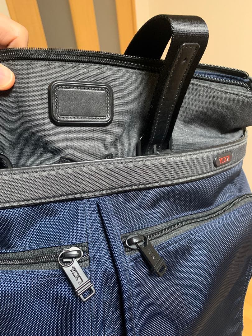TUMI ALPHA コンパニオントートバッグネイビー×グレー