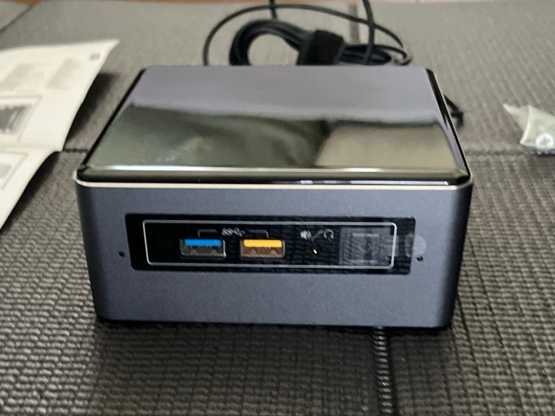 ミニPC Intel NUC NUC7I5BNH i5 RAM 8GB SSD120GB