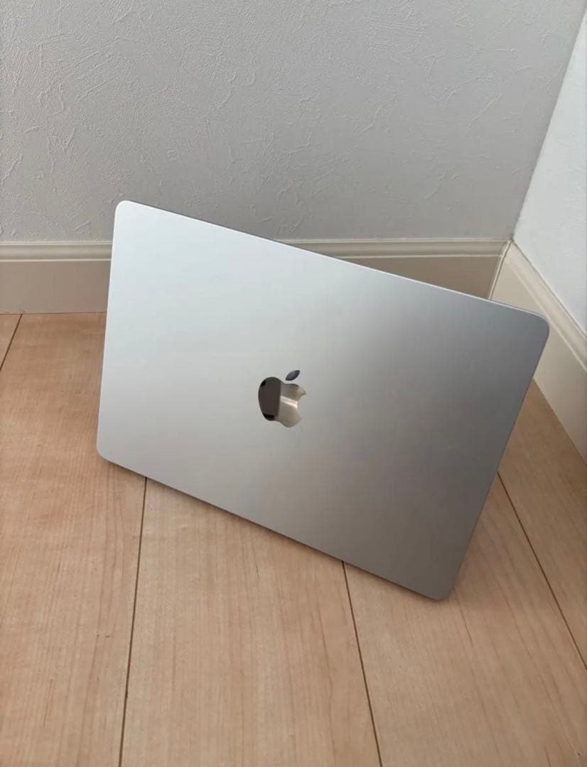 美品　Apple MacBook Air 13インチ M4 16GB 256GB