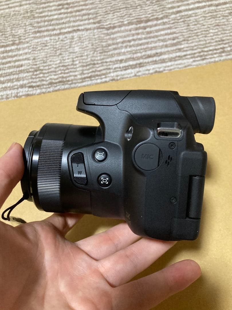 【新品展示品】Canon PowerShot SX70HS 本体　付属品あり