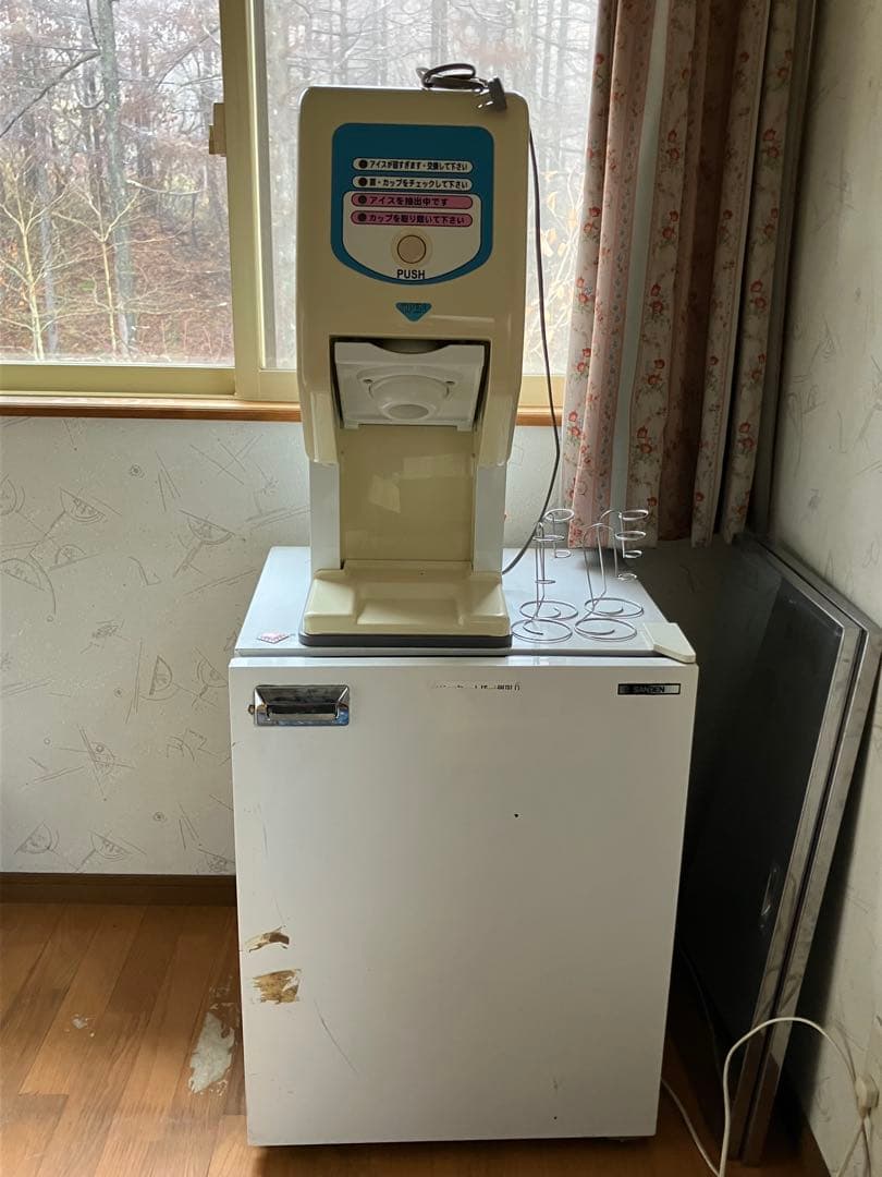 サンデン SANDEN ソフトクリーム機 ワンショット & 専用冷凍庫付