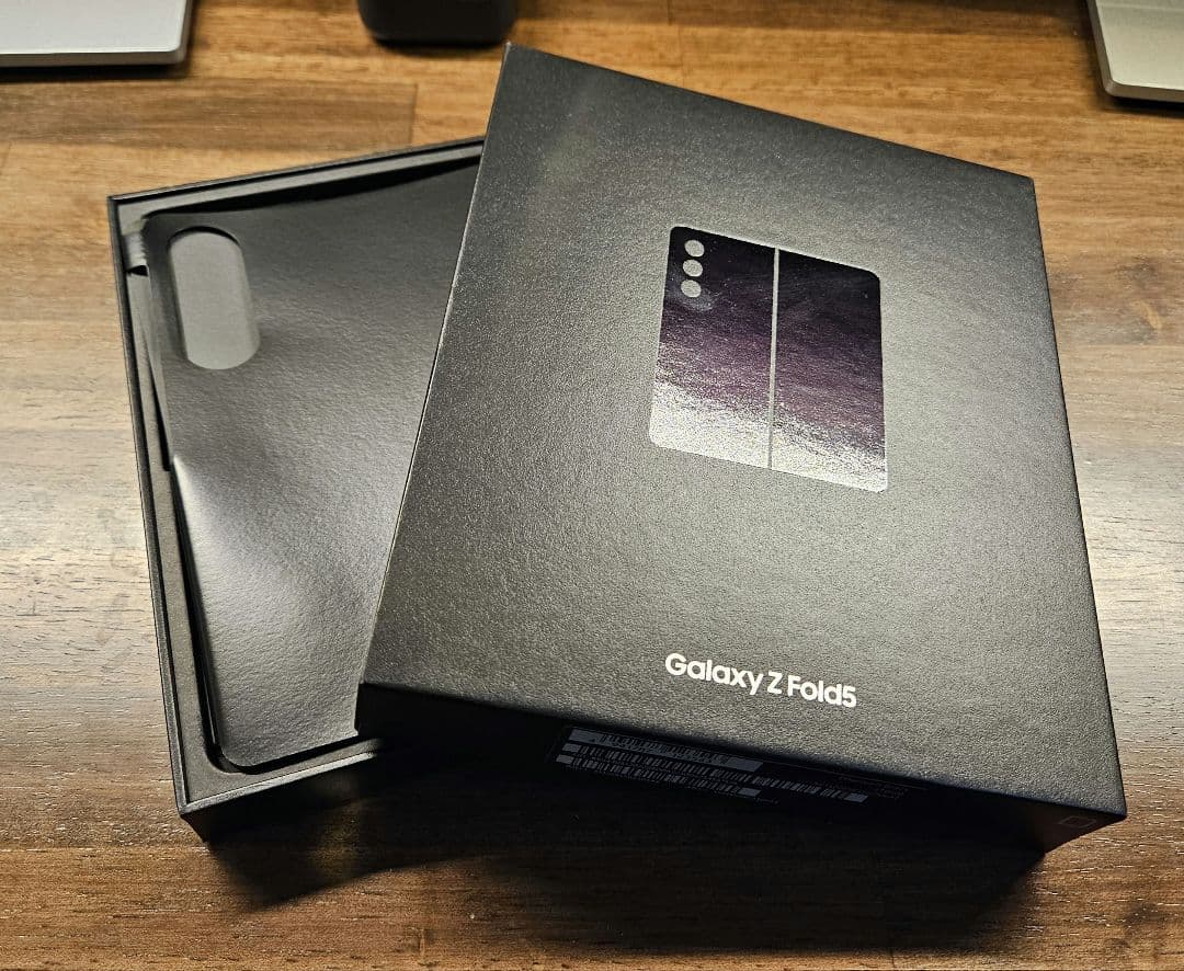 Z Fold5 国内版 SIMフリー 純正付属品多数 Galaxy