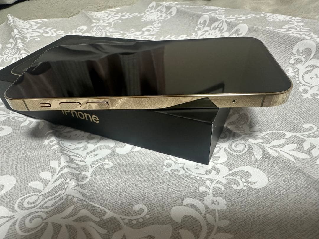 【超美品】iPhone 12 pro ゴールド 256GB 箱付き