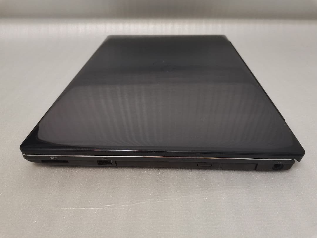 G*X様 富士通 高性能 i7-12700H 32GB/512GB/BD 17.