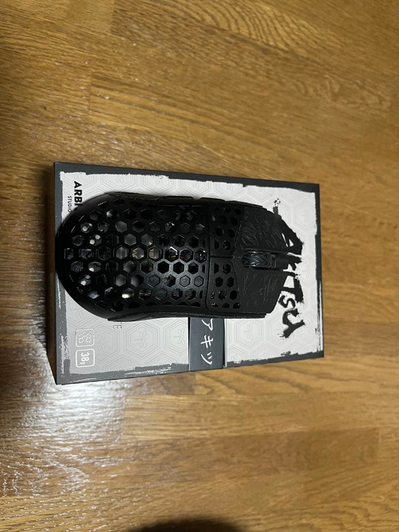 AKITSA ARBITER カーボンファイバー マウス