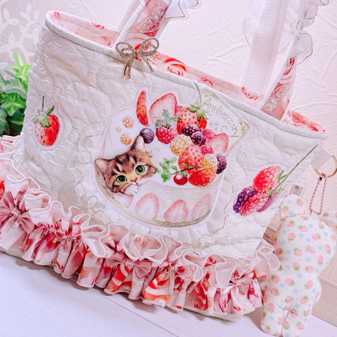 フ*ー様 コヤンイサムチョン♡リトルサンダーちゃんの薔薇と蝶々のフリルトートバッ