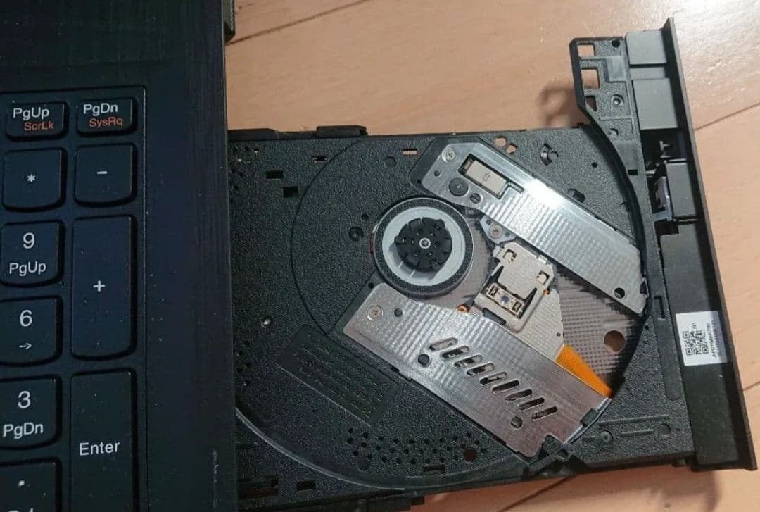 LENOVO ノートパソコン　動作確認済み！！